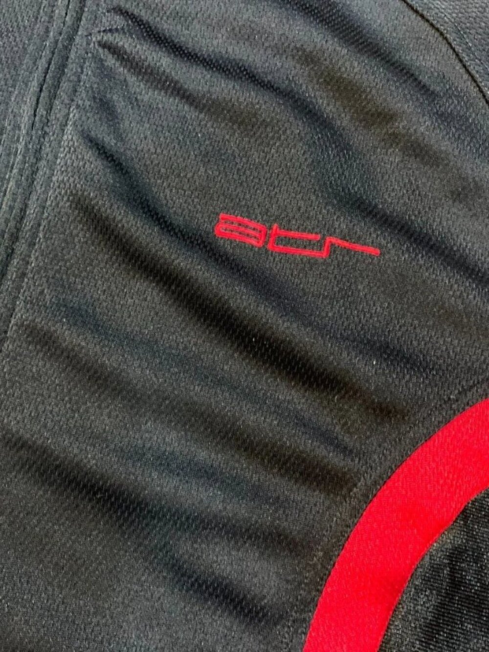 Above The Rim Jacket - Picture 2 of 7